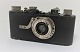 Lundin Antique 
präsentiert: 
Leica. 
Frühe Kamera. 
No. 2224. 
Hergestellt 
1926.