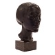 Aabenraa 
Antikvitetshandel 
präsentiert: 
Gerhard 
Henning, 
Dänemark, 
1880-1967, 
schwarzpatinierte 
Bronzenbüste. 
...