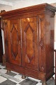 Klits Antik präsentiert: Dänischen Barock Kleiderschrank