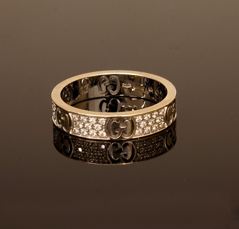 Gucci, Icon Stardust Ring, 18kt Wiessgold mit 
Diamanten