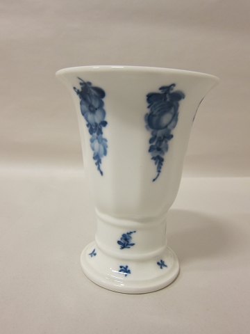 Royal Copenhagen, Blaue Blume, Vase
Kongelig/RC Vase
RC-nr. 8601
H: 15,5cm