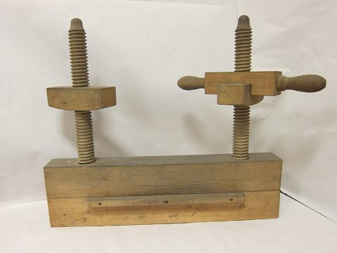 Werkzeug für den Buchdrucker
Sehr dekorativ
L: 63cm, H: 56cm