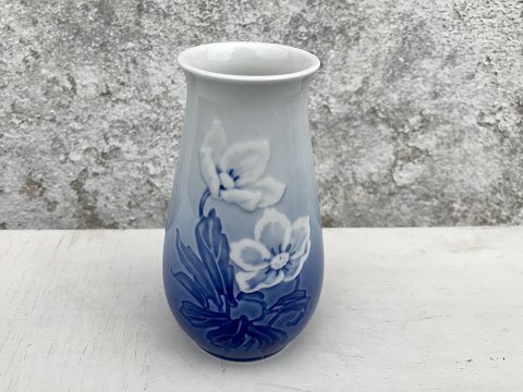 Bing & Gröndahl
Christrose 
Vase
# 678
* 100 DKK