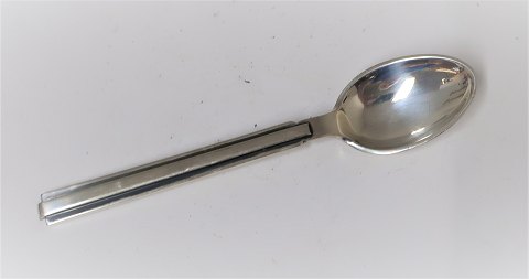 Hans Hansen. Silver cutlery. Arvesölv no. 18. Sterling (925). Coffee Spoon. 
Length 11.4 cm. There are 12 pieces in stock. The price is per piece.