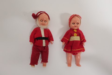 "OSKAR" Puppen
Kleine alten Puppen von der Marke "OSKAR"Die Augen öffnen und schliessen
Mit Kleidern für die Heinzelmännchen und der Bart ist auch da
Vintage, - Made in Italy