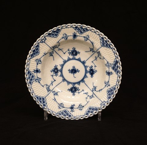 Royal Copenhagen blue fluted full lace deep 
plates. #1079. D: 23cm