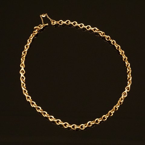A 14kt gold Ole Lynggaard Copenhagen bracelet. L: 
44cm
