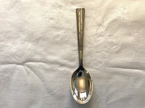 Champagne
Silver
dessert spoon
*400kr