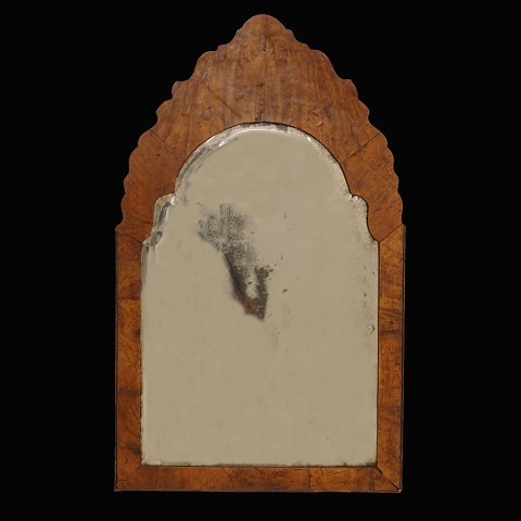 An English George II walnut mirror. England circa 
1730-40. Size: 76x45cm