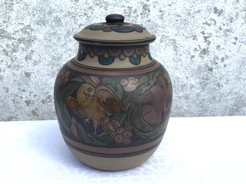 Hjorth ceramics
jar
With birds
* 600kr