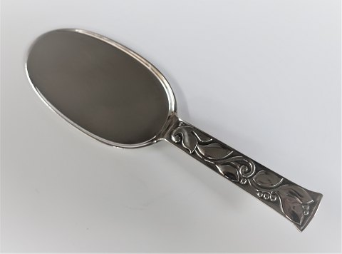 Evald Nielsen. Sølvbestik (830). Kagespade. Længde 16,2 cm.