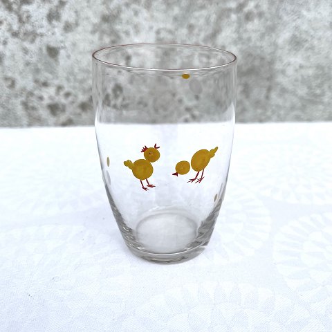 Easter glass
With enamel painted Easter chickens
* 75 DKK