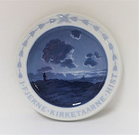 Bing & Grondahl. Poet plate. In the distance of the church towers, Diameter 21 
cm. (1 quality)