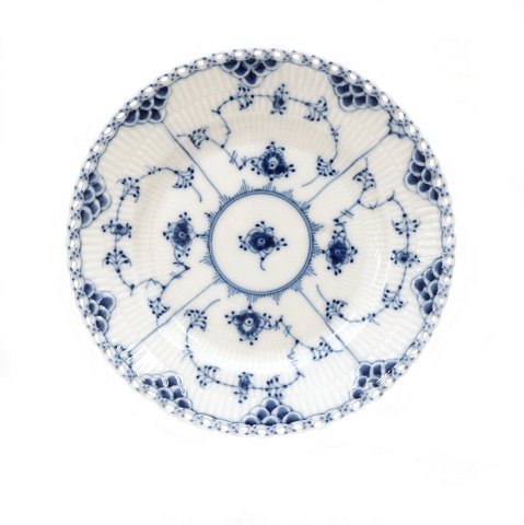 Royal Copenhagen blue fluted full lace plate. 
#1087. D: 17,5cm