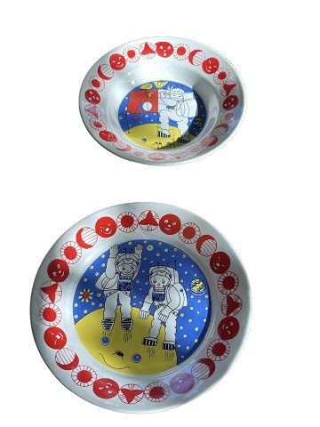 Vintage Tellerset für Kinder "Apollo" mit tiefem und flachem Teller entworfen 
von Inger Waage für Stavangerflint