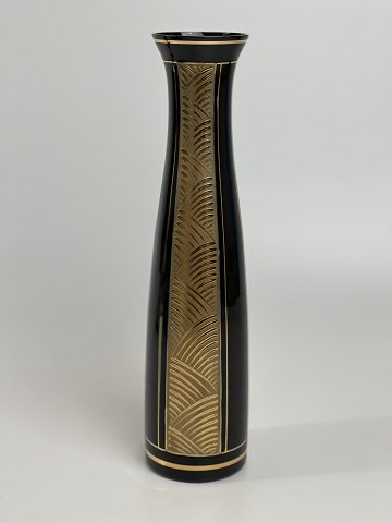 Elegante Art Deco Glasvase, 1930er-1940er Jahre. Schwarz/Burgund mit Gold