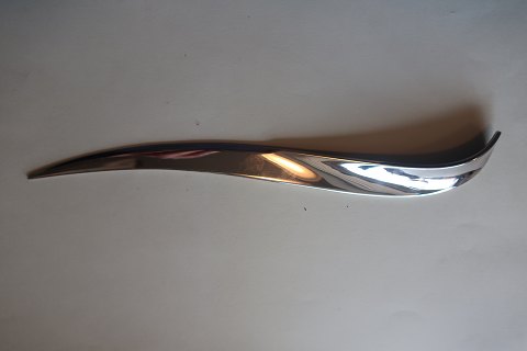 Ein Papiermesser/Papieröffner aus Rostfrei Stahl gemacht  
Royal Copenhagen, Dänmark
Design: Allan Scharff
L: um 21cm
Das Papiermesser/Papieröffner funktioniert sehr gut
In gutem Stande