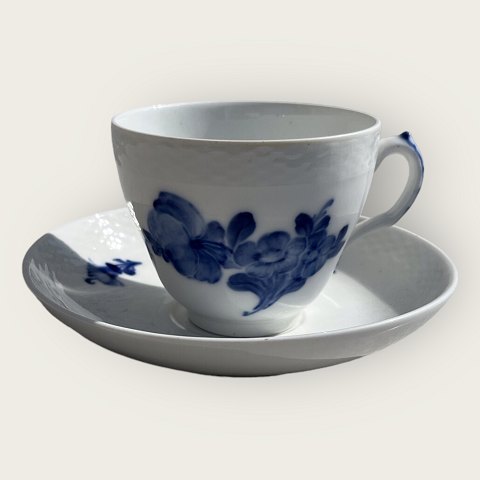 Royal Copenhagen
Braided blue flower
coffee cup
#10/ 8041
*DKK 200