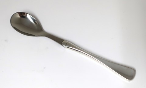 Patricia. Silber mit stahl (830). Eierlöffel. Länge 13,5 cm.