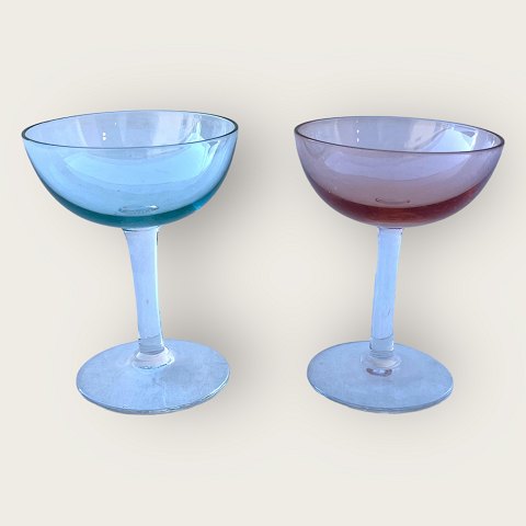 2 colored liqueur glasses
*DKK 150