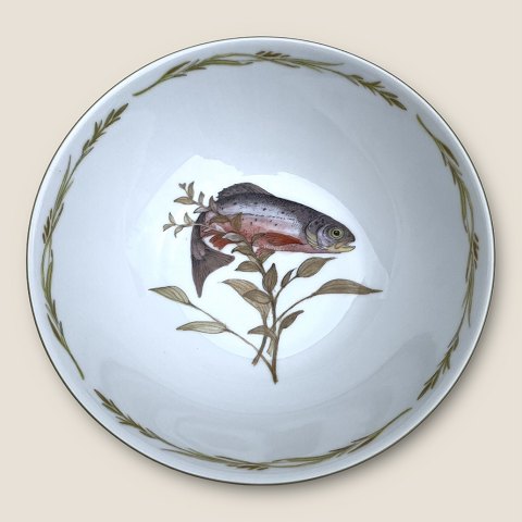 Mads Stage: Fish porcelain