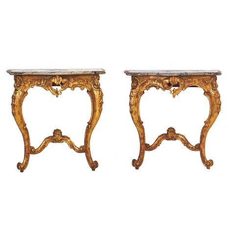 Pair of Danish gilt Rococo Consoles with marble 
imitated tops. Denmark circa 1760. H: 71cm. Top: 
71x32cm