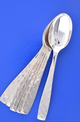Star silverplate cutlery six dessert spoons