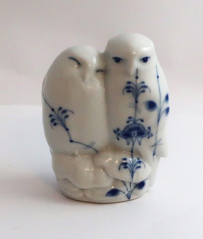 Royal Copenhagen. Porcelain figurine. Pair of owls blue fluted plain. Model 077. 
Height 8.5 cm. (1 quality)