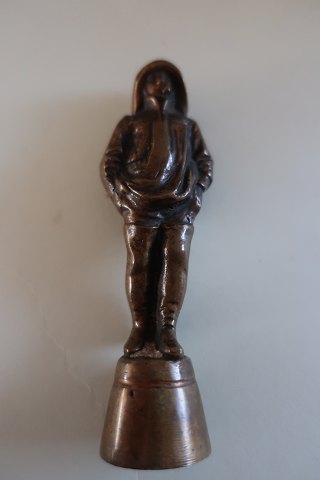 An old figure, he is perhaps an angler, made of brass
H: 13cm
W: 16,5cm
Heavy
In a very good condition
Articleno.: KM1005