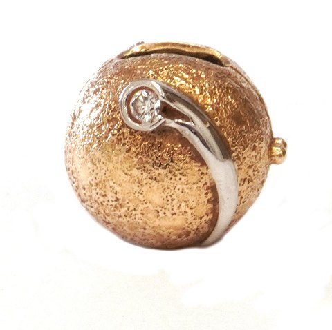 Ole Lynggaard, Kopenhagen, Kugelschliesse aus 14kt Gold. D: 14mm