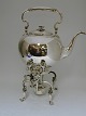 Lundin Antique präsentiert: TeemaschineSilber (830)bestehend aus ständern und brenner aus Samuel Prahl