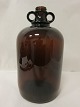 Glasflasche mit 2 Henkel, braun
H: 32cm
