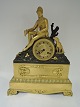 Französischer Bronze Uhr
mit sitzendem Jäger