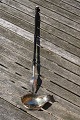 Antikkram präsentiert: Gutgepflegte Punch Löffel zirka 45cm aus Silber mit dunkler Holzgriff mit ...