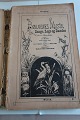 Børnenes Musik
Sange, Lege og Danse
Fra en børnekreds samlede af en moder
Sangtekster mellem noderne
Mange gode gamle sange
Flere meget smukke illustrationer
Forlag: Wilhelm Hansen Musikforlag
Sehr benützt