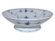 Antik K 
presents: 
Blue 
Traditional
Small dish on 
stand 19.5 cm.