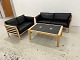 MR Retro Design 
präsentiert: 
Sofagruppe 
3 2 Personen. 
Sofas in 
schwarzem 
Anilinleder und 
mit 
Lattenrostkopfteil 
...