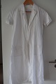 Altes 
Frauenhemd / 
Kleid kurz, 
kurze  Ärmel
Das ...