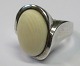 Designer Ring 
aus 
Sterlingsilber 
mit Elfenbein, 
N.E From ...