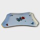 Moster Olga - 
Antik og Design 
präsentiert: 
Royal 
Copenhagen
Helle 
Sächsische 
Blume
Tablett
Nr. 493/1694
275 DKK