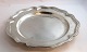 Lundin Antique 
præsenterer: 
Bagge 
Thomsen Hiort 
(B T H). 
Regence. 2 
store runde 
sølvfade (830). 
Diameter 31 cm. 
...