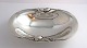 Lundin Antique 
præsenterer: 
Georg 
Jensen. Oval 
sølv skål 
(925). Magnolia 
2A. Design: 
Georg Jensen. 
Længde 19,6 ...