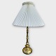Moster Olga - 
Antik og Design 
præsenterer: 
Messinglampe
Le 
klint skærm
*475kr
