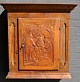 Antiker 
dänischer 
Barock-
Hängeschrank 
aus Eiche, 
Mitte ...