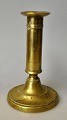 Antiker 
dänischer 
Empire-Leuchter 
aus Messing, um 
1820.