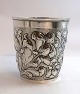 Lundin Antique 
präsentiert: 
Jürgen 
Friis, Randers 
(1739-1790). 
Großer 
silberner 
Becher. Höhe 11 
cm. Durchmesser 
...