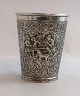 Lundin Antique 
präsentiert: 
Holland, 
Amsterdam (A). 
Silberbecher. 
Höhe 8 cm. 
Durchmesser 6,5 
cm.