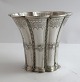 Lundin Antique 
präsentiert: 
Svend 
Toxvärd. 
Silberne 
Margrethebecher 
(925). Höhe 9,5 
cm.