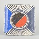L'Art presents: 
Mari 
Simmulson for 
Uppsala Ekeby 
dish, concrete 
motif, 1960s.