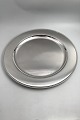 Danam Antik 
presents: 
Georg 
Jensen Sterling 
Silver Round 
Tray / Charger 
No. 600 AC 
Harald Nielsen